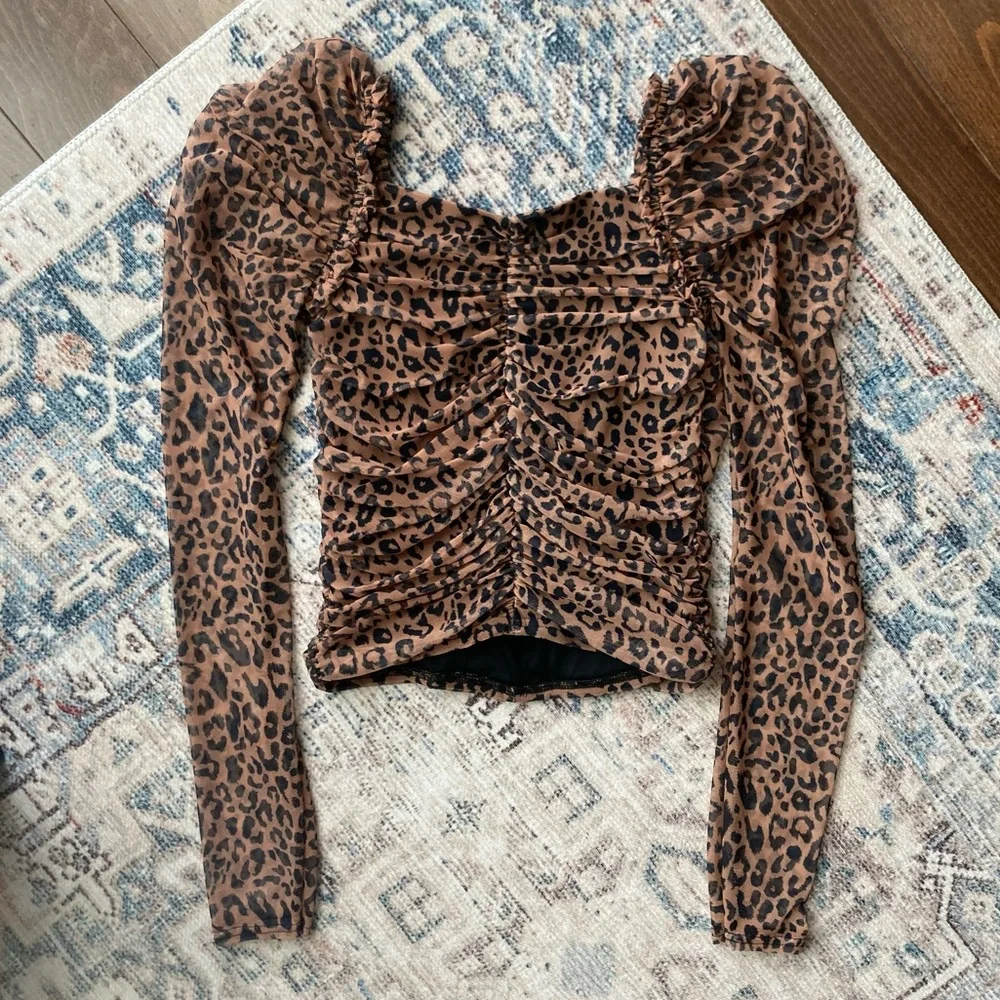 MISGUIDED Ruched Leopard Print Top - Picture 9 of 12